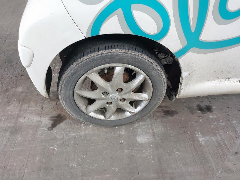 2014 TOYOTA AYGO MODE
