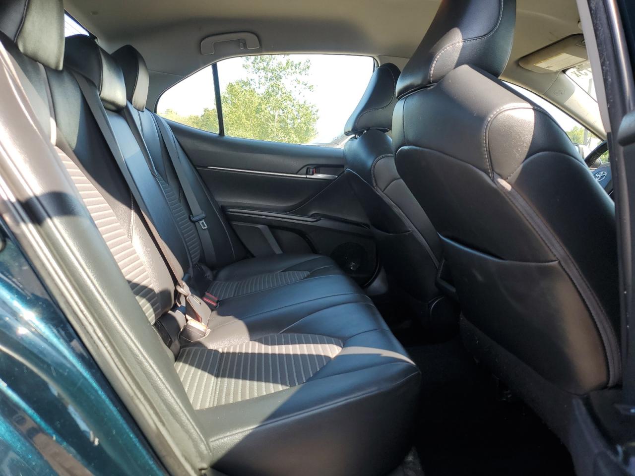 4T1B11HK1KU245768 2019 Toyota Camry L