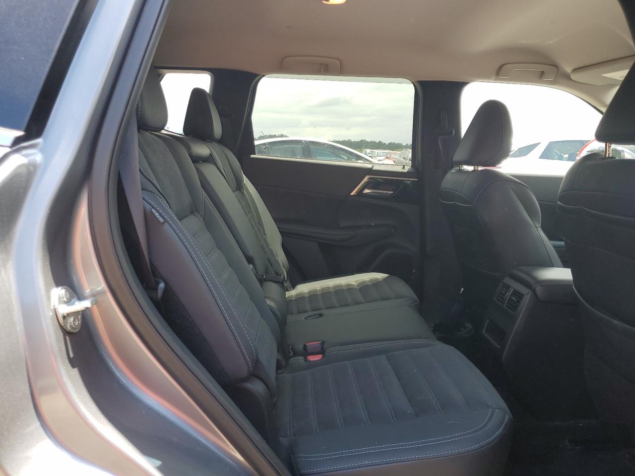 2024 Mitsubishi Outlander Se VIN: JA4T5VA98RZ042721 Lot: 67759185