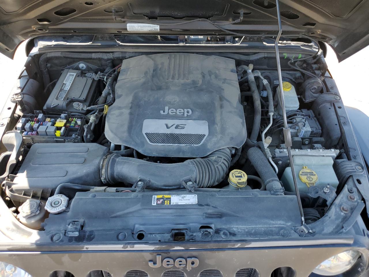 2016 Jeep Wrangler Sport VIN: 1C4GJWAG7GL128044 Lot: 67999665