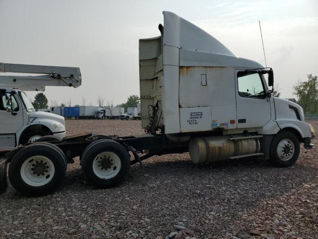 2006 VOLVO VNL SEMI TRUCK