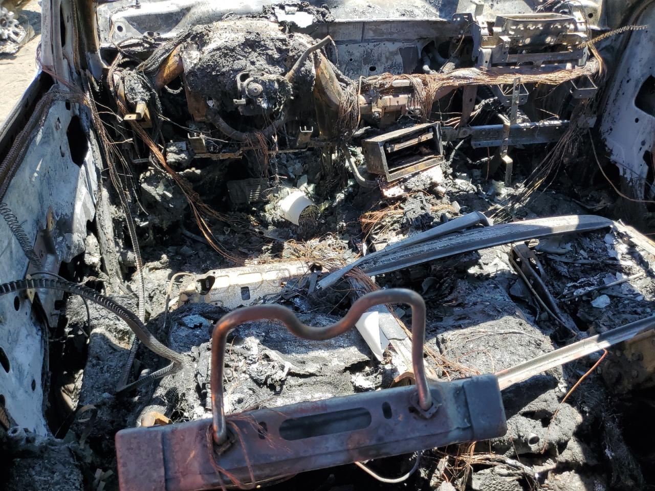 2007 GMC Yukon VIN: 1GKFC13J27R199879 Lot: 68910815