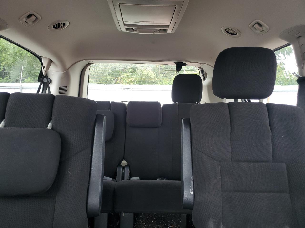 2011 Chrysler Town & Country Touring VIN: 2A4RR5DG2BR665275 Lot: 67399205