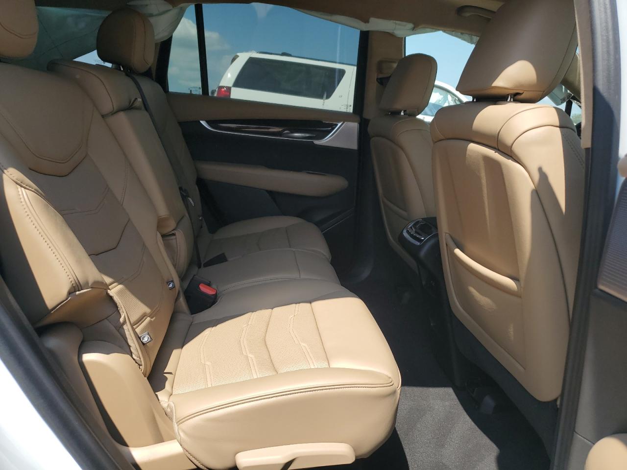 2024 Cadillac Xt6 Sport Platinum VIN: 1GYKPHRS2RZ757640 Lot: 68289395