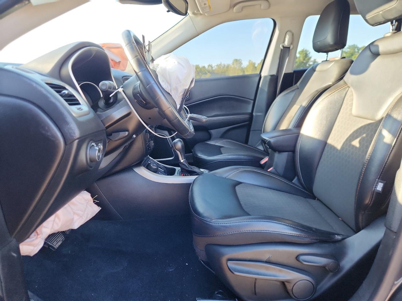 2019 Jeep Compass Latitude VIN: 3C4NJDBB4KT813159 Lot: 70371735