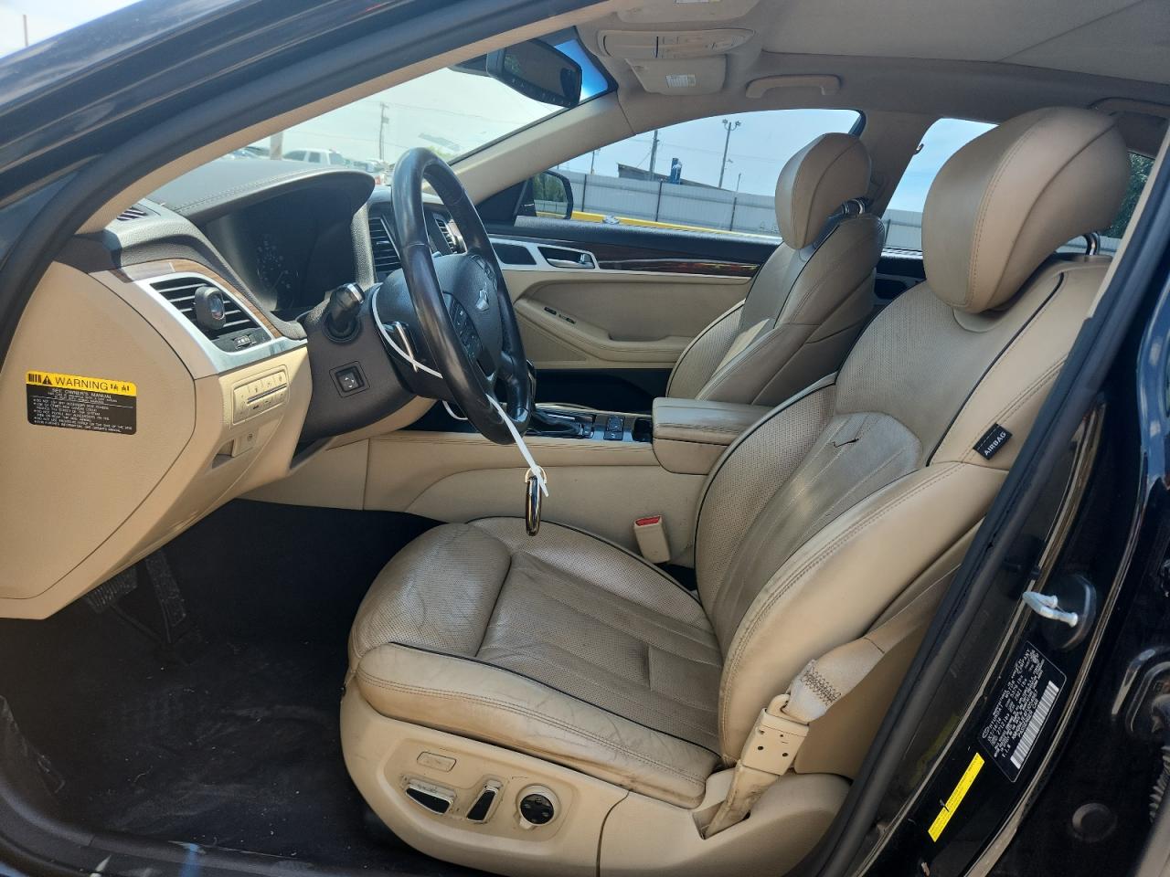 2015 Hyundai Genesis 3.8L VIN: KMHGN4JE4FU054867 Lot: 68545965