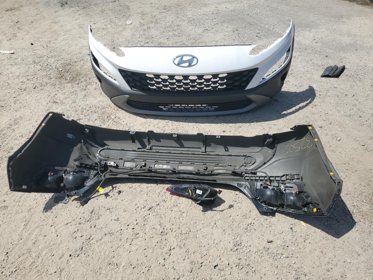 2022 Hyundai Kona Sel VIN: KM8K22AB1NU778396 Lot: 70270075