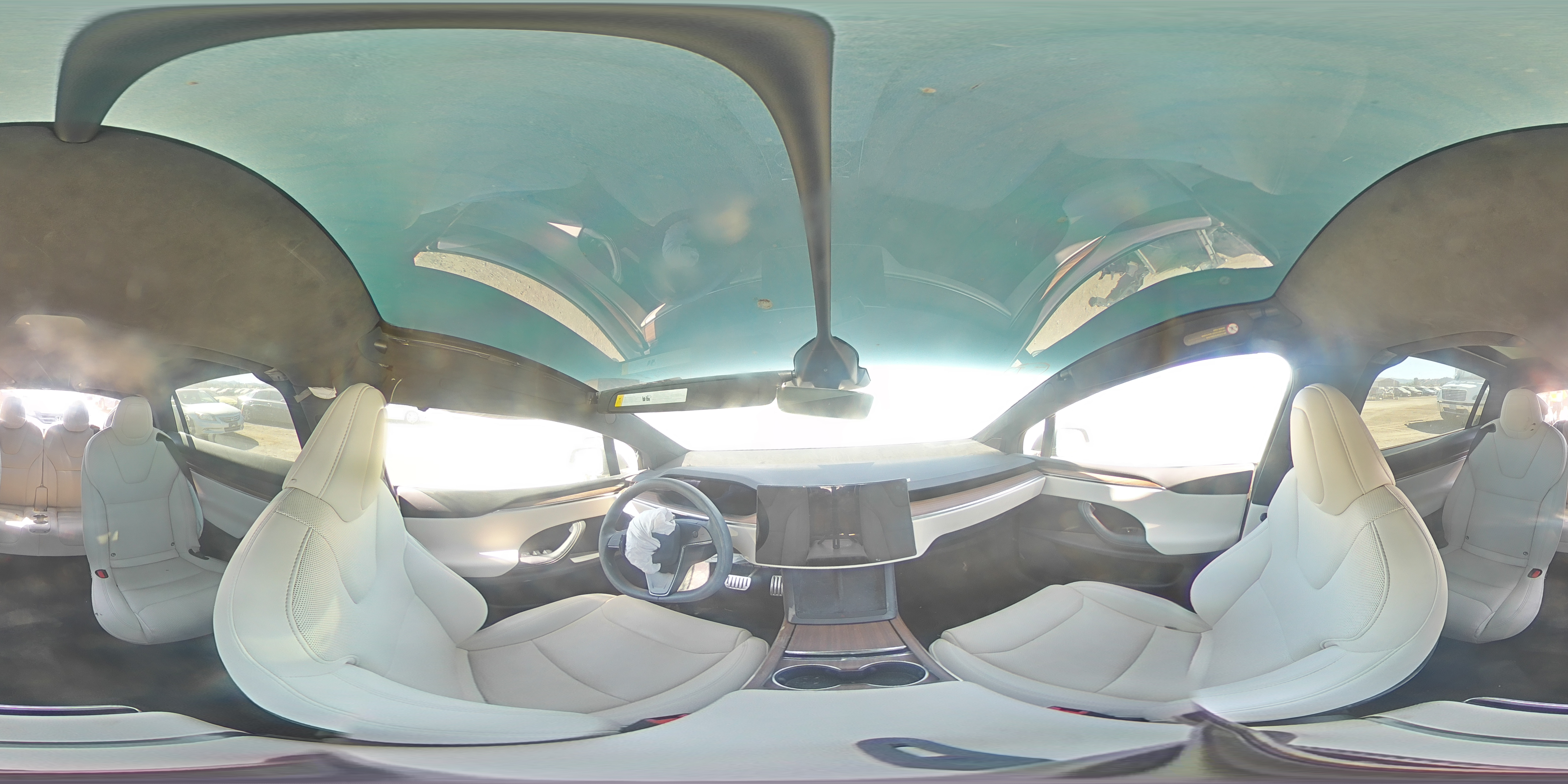 2024 Tesla Model X VIN: 7SAXCBE56RF438318 Lot: 67396295