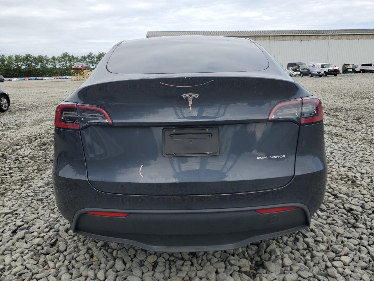 2025 Tesla Model Y VIN: 7SAYGAEE9SF294644 Lot: 69127555
