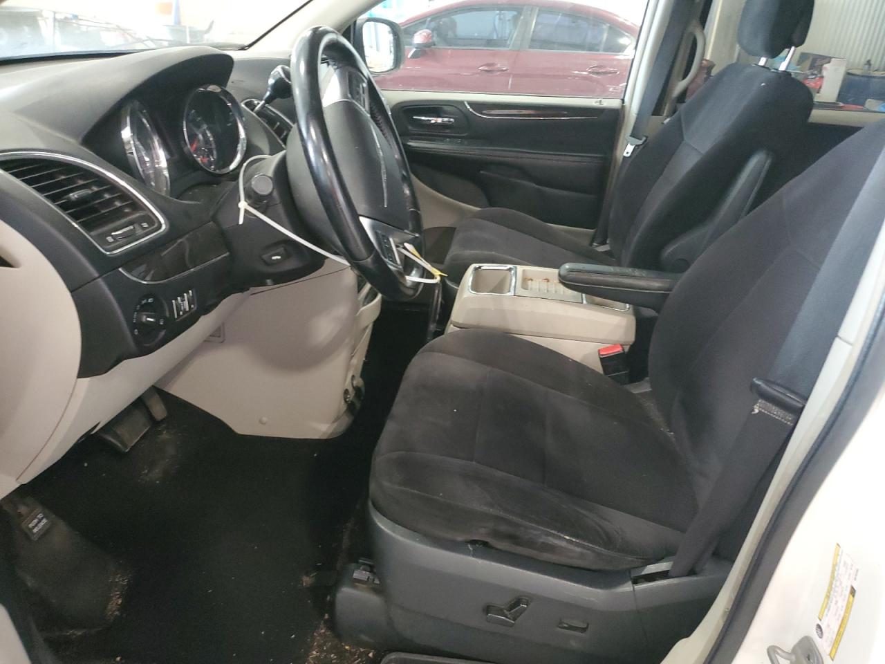 2011 Chrysler Town & Country Touring VIN: 2A4RR5DG9BR702385 Lot: 66949765