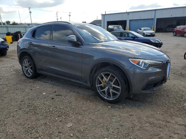  ALFA ROMEO STELVIO 2018 Угольный