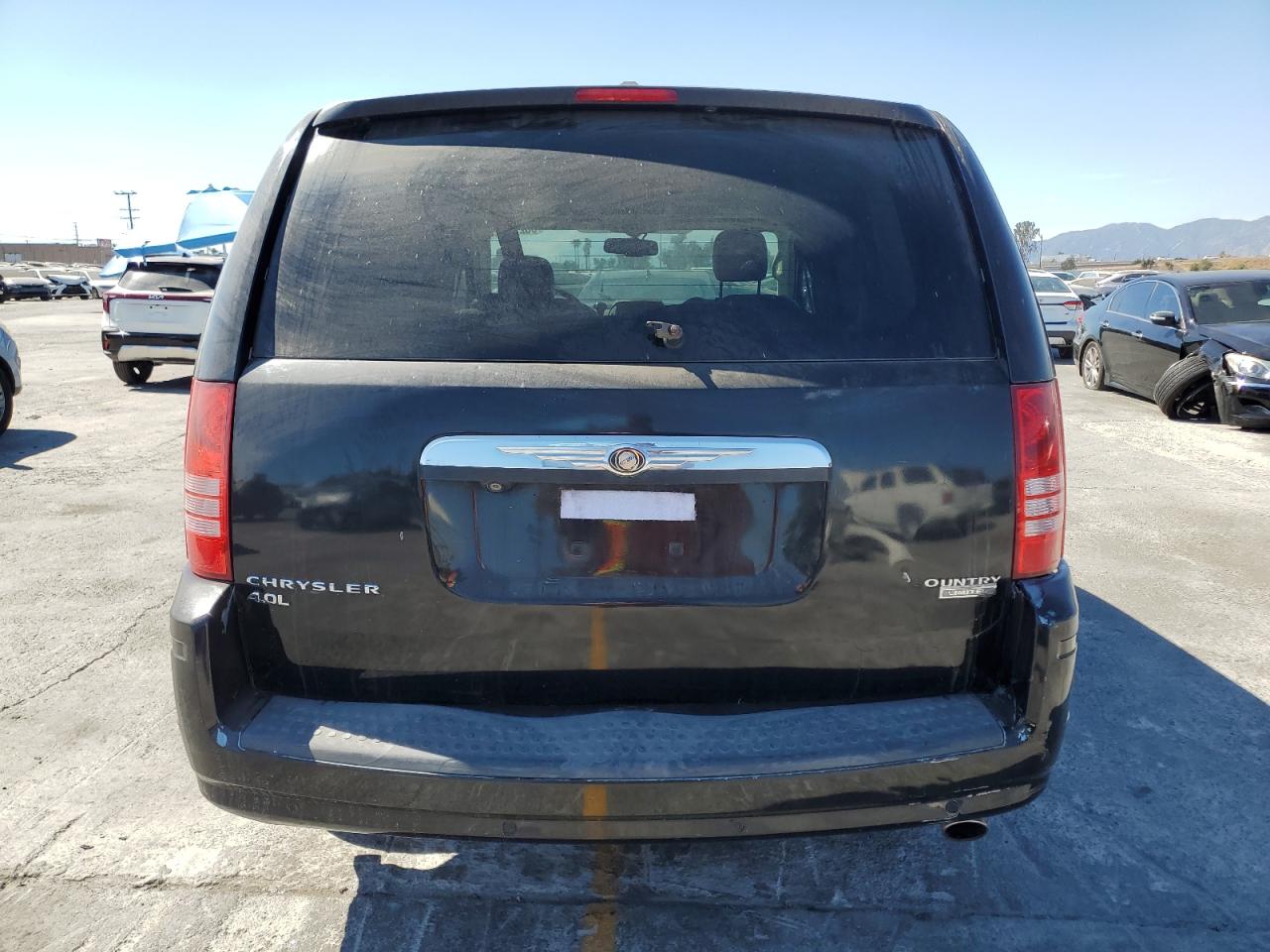 2010 Chrysler Town & Country Limited VIN: 2A4RR6DX9AR133381 Lot: 68219225