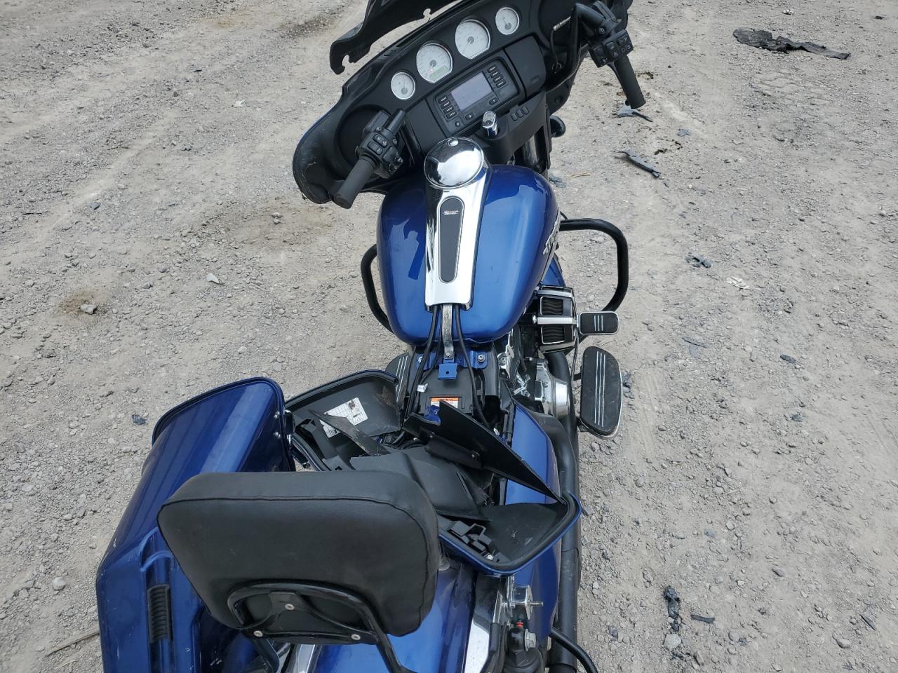 2015 Harley-Davidson Flhx Street Glide VIN: 1HD1KBM1XFB618337 Lot: 70015375