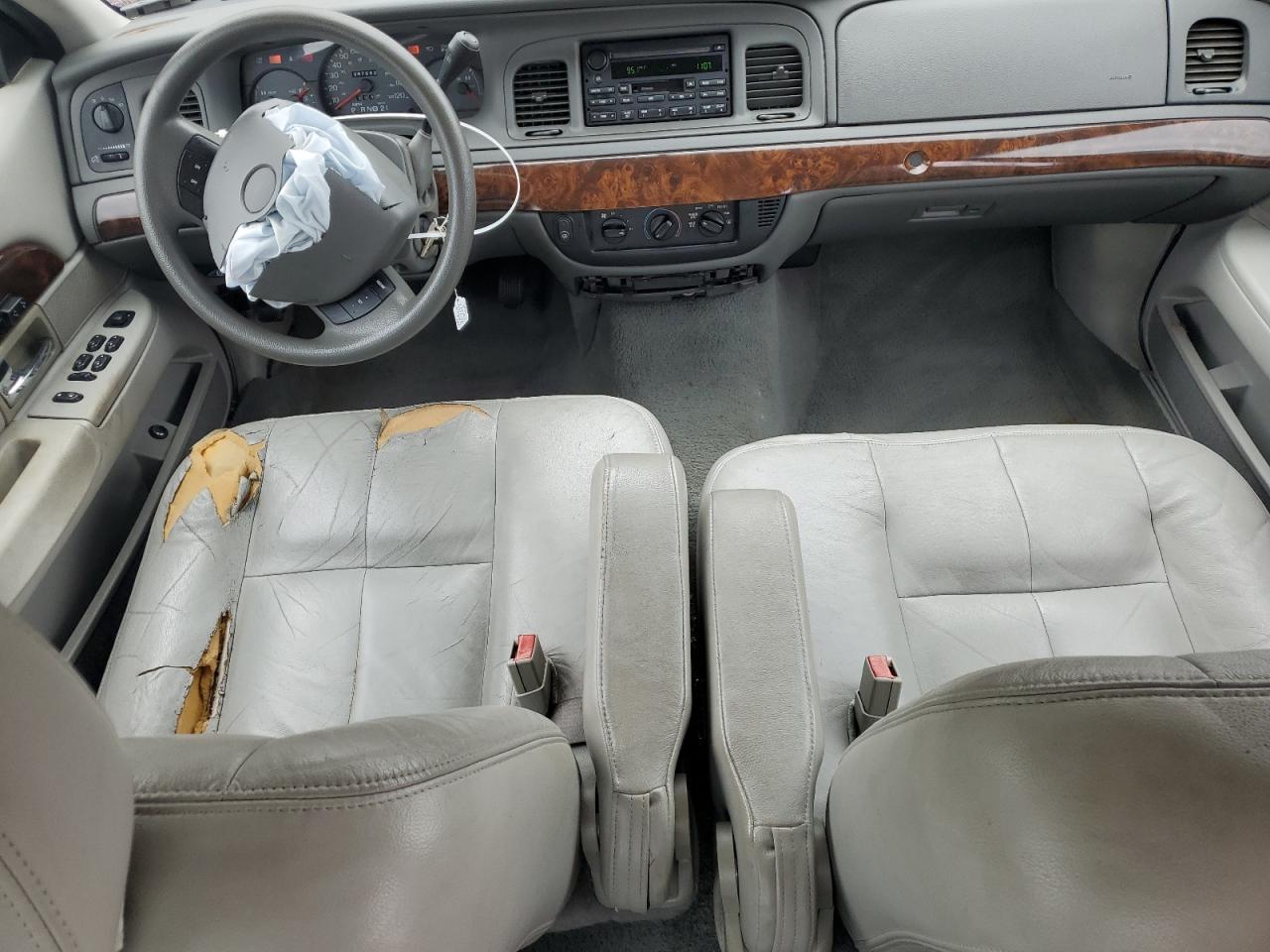 2005 Mercury Grand Marquis Gs VIN: 2MEFM74W25X611094 Lot: 67139545