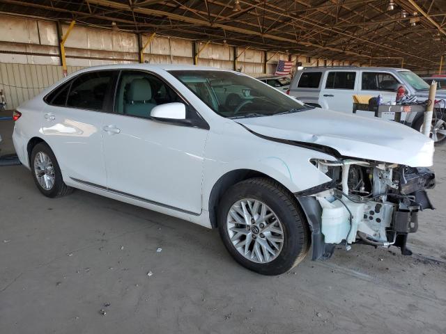  TOYOTA CAMRY 2017 White