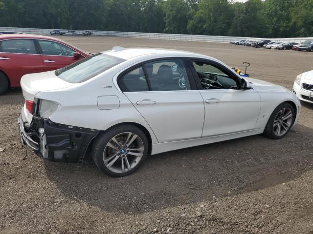  BMW 3 SERIES 2018 Белы