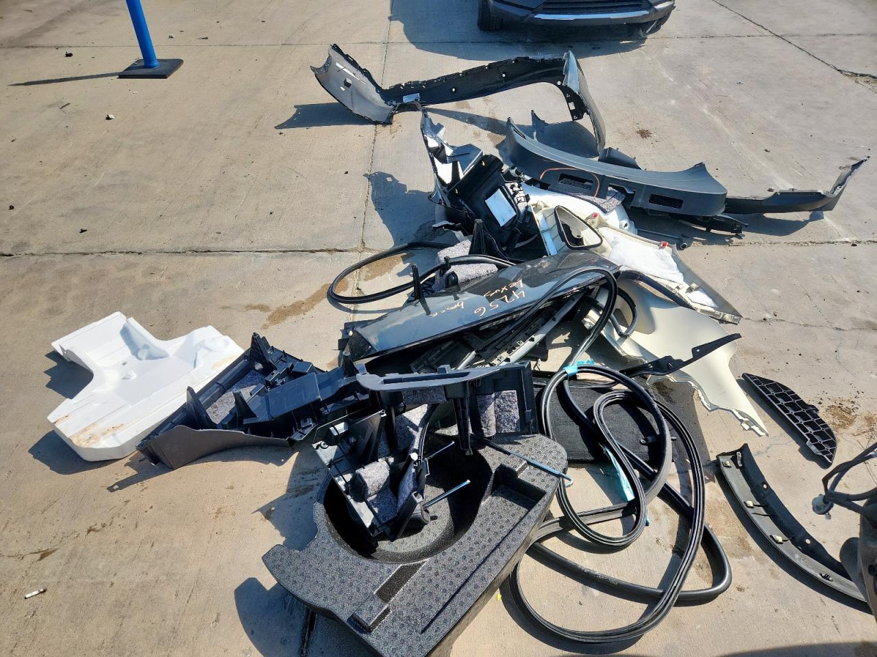 2021 Lexus Nx 300 Base VIN: JTJGARBZ3M2198270 Lot: 68637445