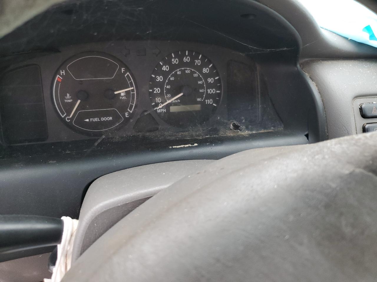 1998 Chevrolet Geo Prizm Base VIN: 1Y1SK5282WZ409085 Lot: 67872915