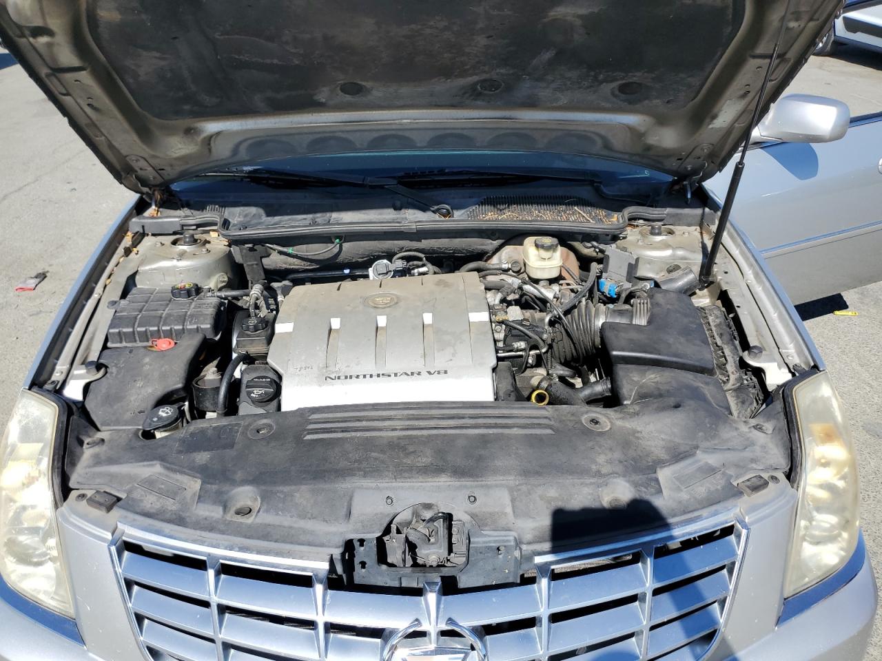 2008 Cadillac Dts VIN: 1G6KD57Y18U139275 Lot: 66412875