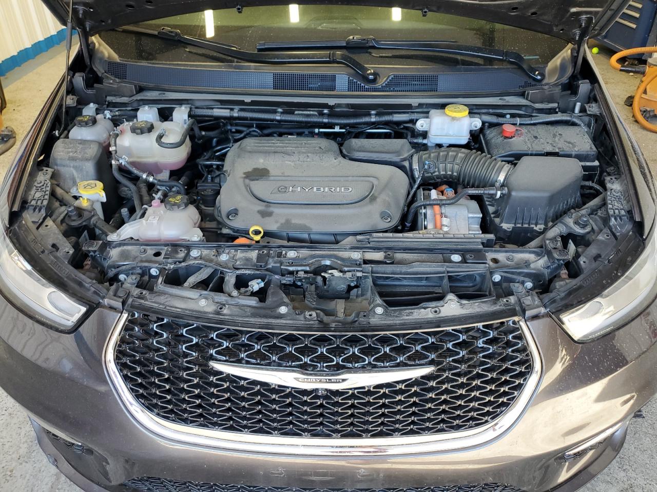 2022 Chrysler Pacifica Hybrid Touring L VIN: 2C4RC1L70NR206851 Lot: 70253505