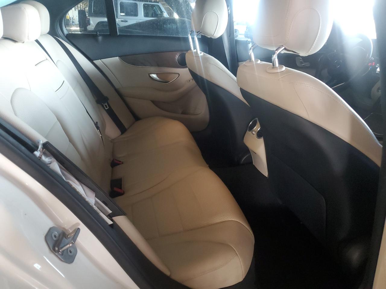 2018 Mercedes-Benz C 300 VIN: 55SWF4JB0JU256219 Lot: 69119005