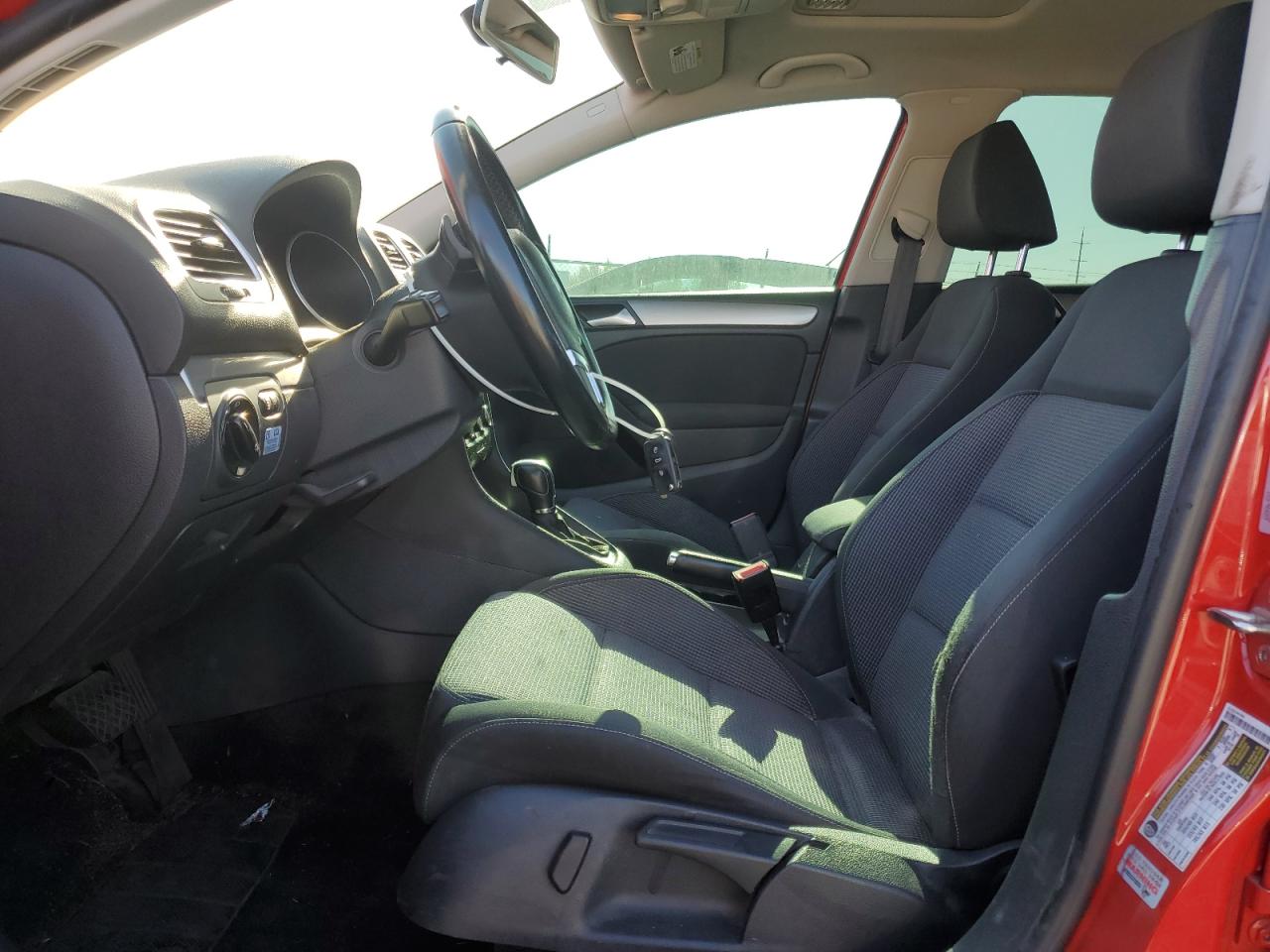 2014 Volkswagen Golf VIN: WVWDM7AJ9EW006843 Lot: 68672915