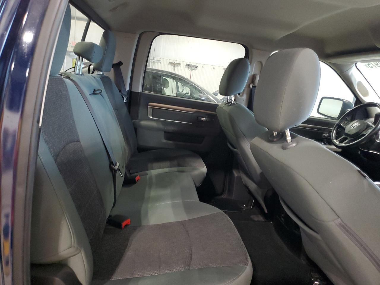 1C6RR7LT1GS129902 2016 Ram 1500 Slt