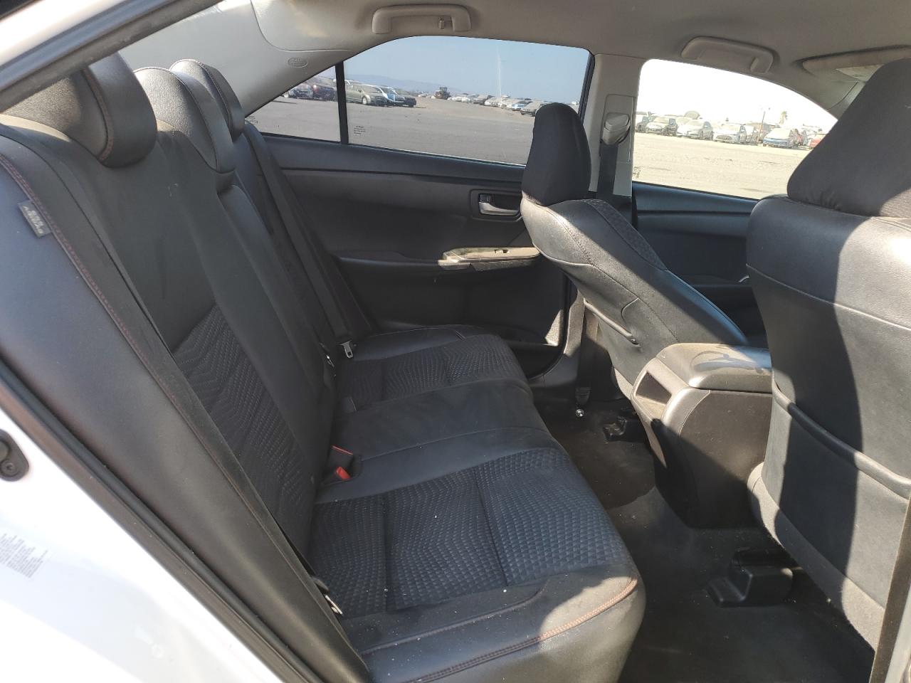 2015 Toyota Camry Le VIN: 4T1BF1FK2FU031561 Lot: 69967015
