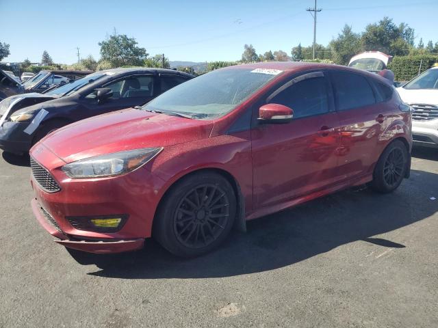  FORD FOCUS 2016 Красный