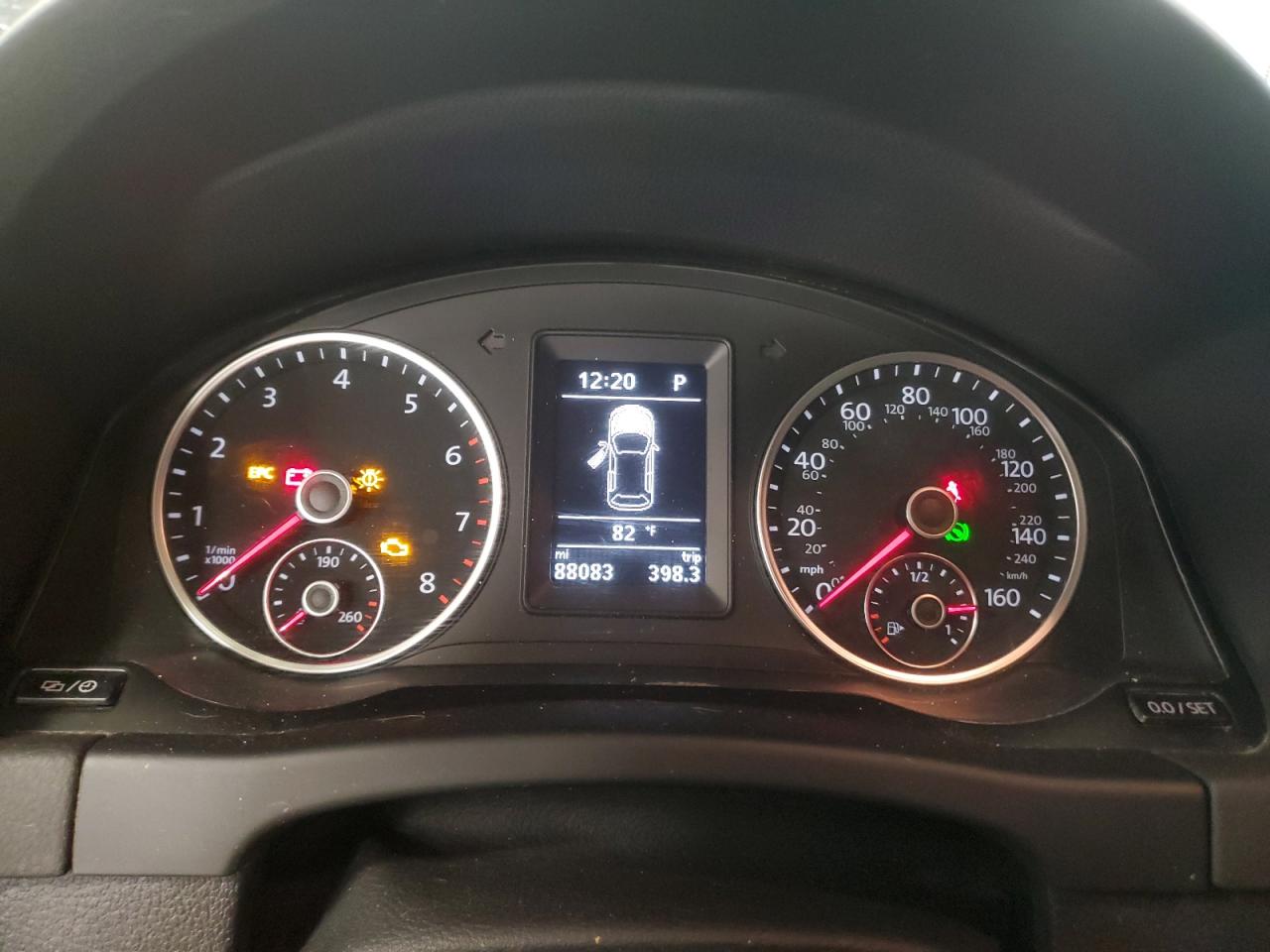 2017 Volkswagen Tiguan Sport VIN: WVGUV7AX6HK017548 Lot: 67629165