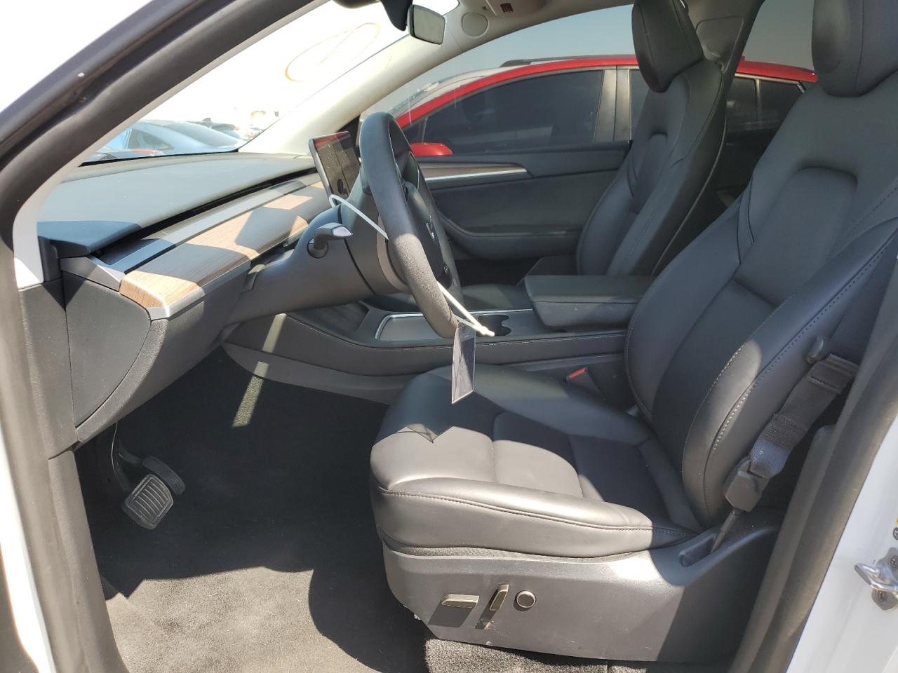 2024 Tesla Model Y VIN: 7SAYGDED7RF103614 Lot: 70199445