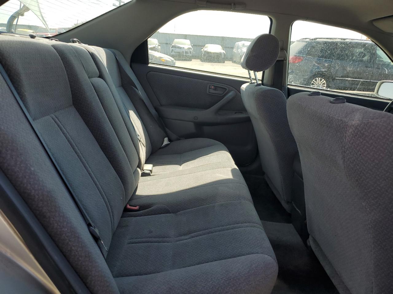 2000 Toyota Camry Ce VIN: JT2BG22K5Y0529527 Lot: 70292035