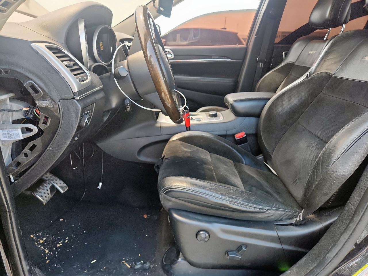 2012 Jeep Grand Cherokee Srt-8 VIN: 1C4RJFDJ8CC117127 Lot: 70333405