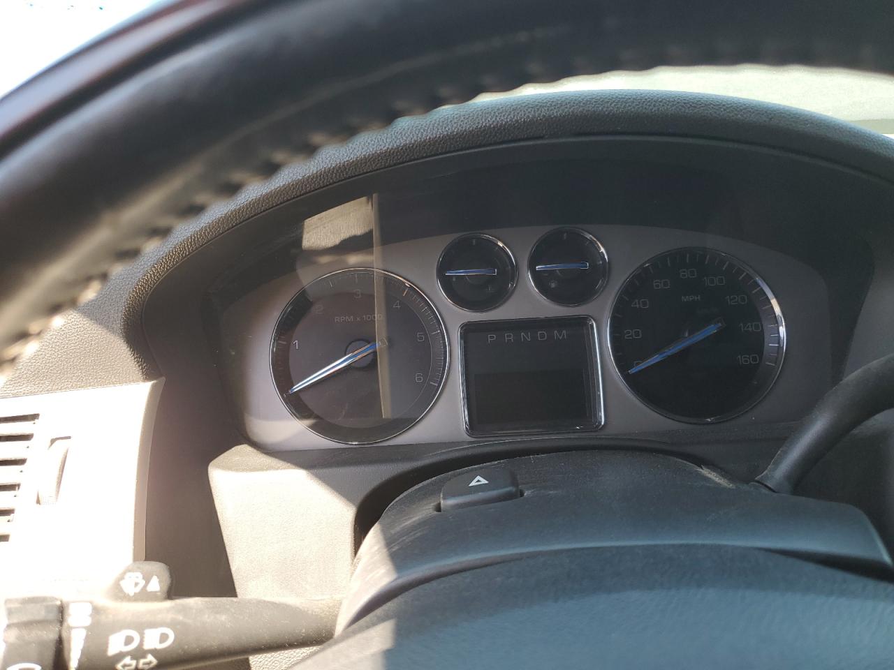 2007 Cadillac Escalade Luxury VIN: 1GYFK63897R403211 Lot: 68713285