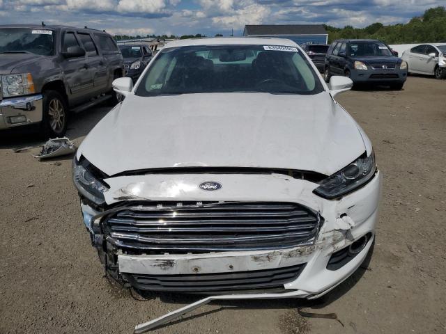 Седаны FORD FUSION 2016 Белы