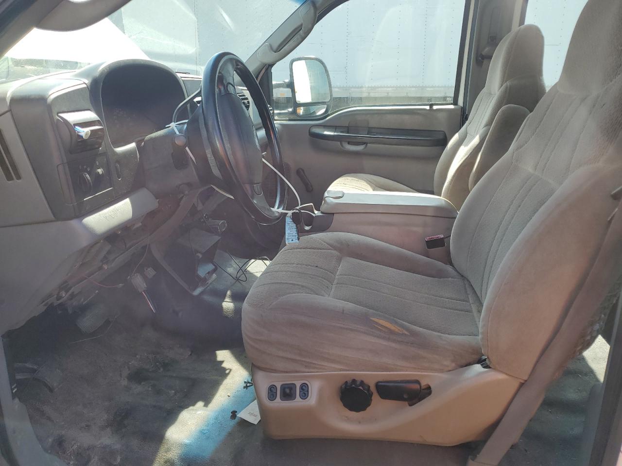 car-image car-image