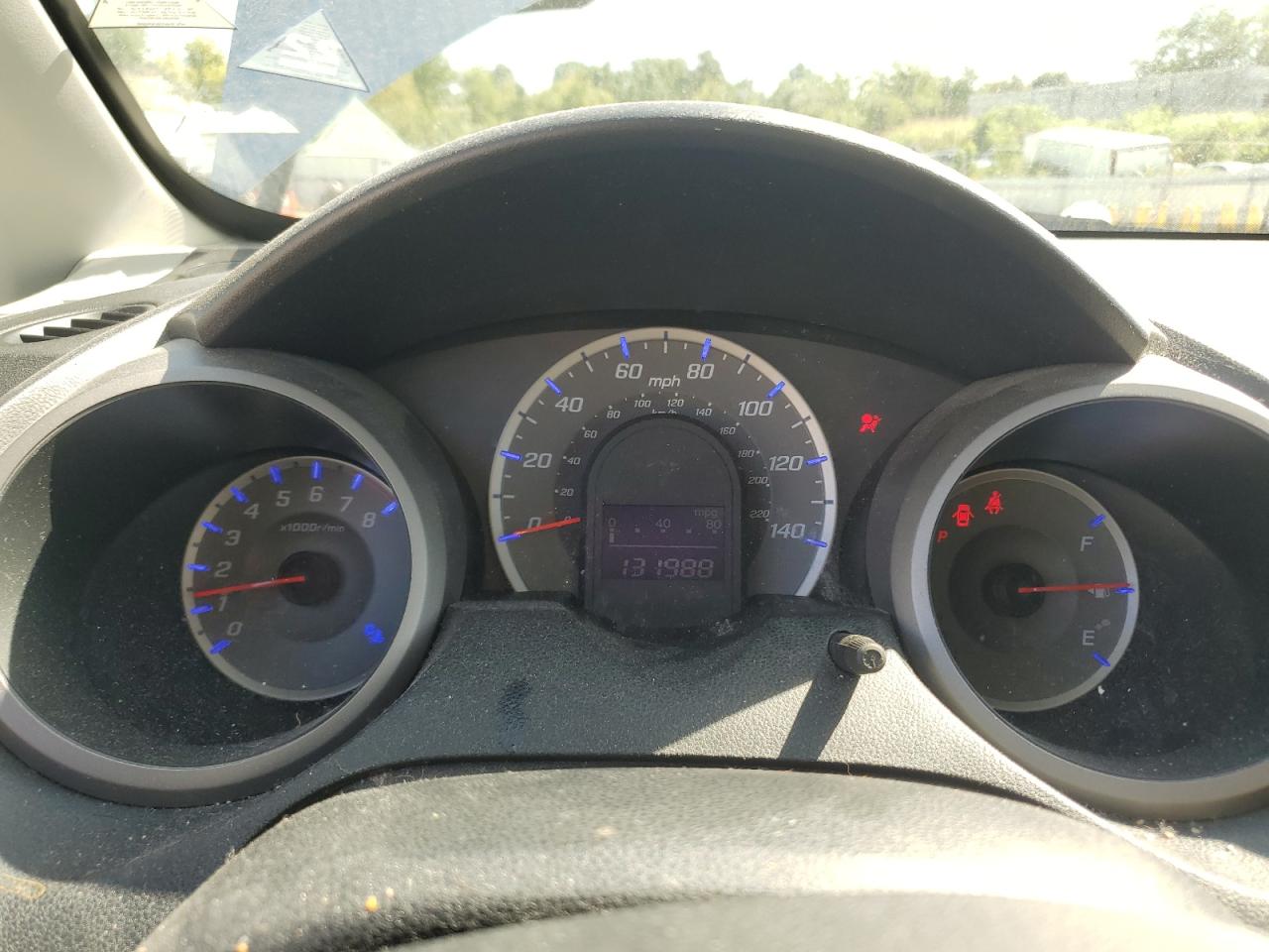 2011 Honda Fit VIN: JHMGE8H33BC018148 Lot: 71025735