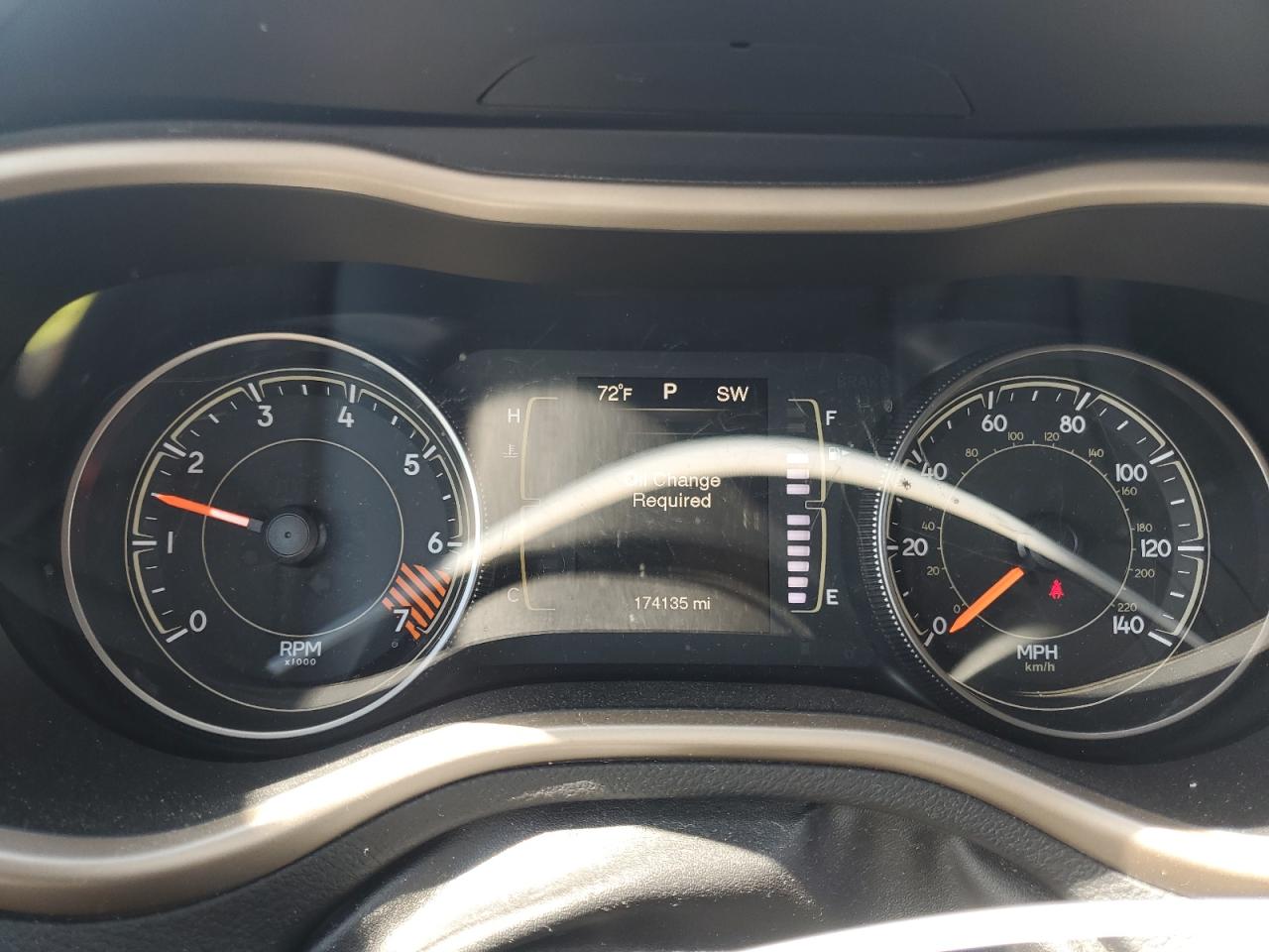 2015 Jeep Cherokee Latitude VIN: 1C4PJMCB9FW514936 Lot: 70349575