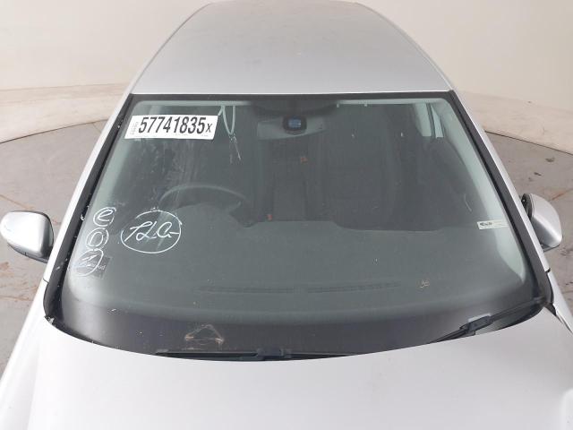 2010 VOLKSWAGEN GOLF SE TD