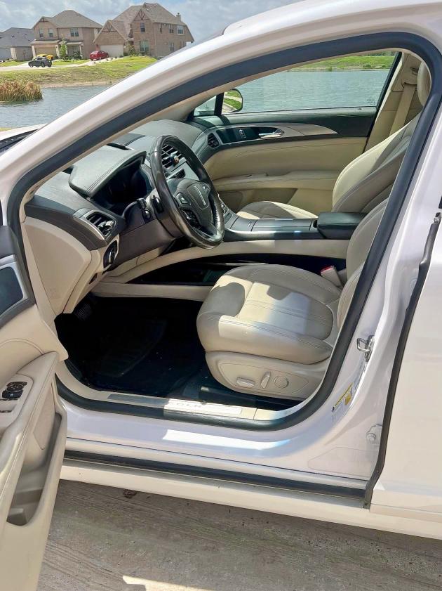  LINCOLN MKZ 2019 Белы