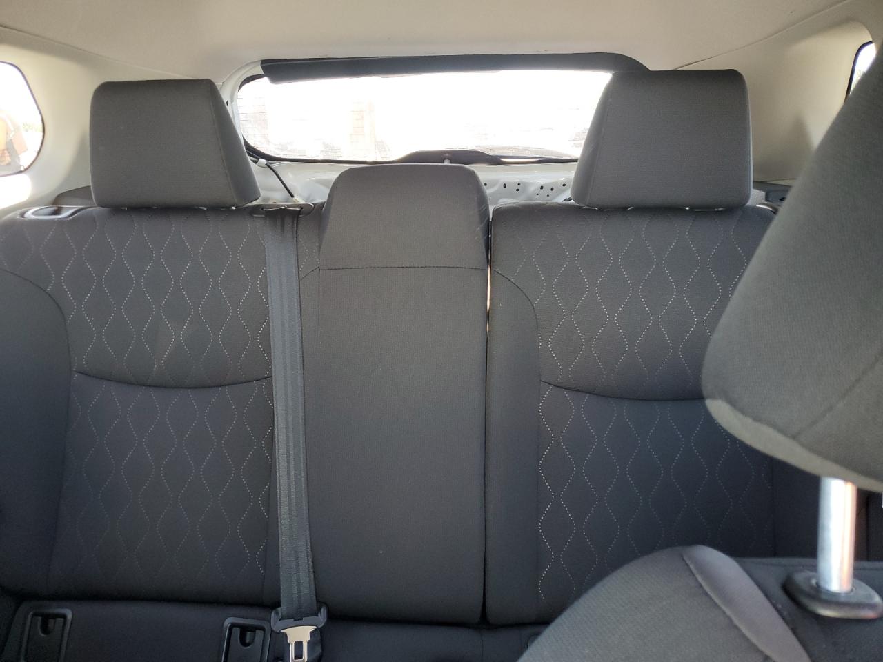 2025 Toyota Corolla Cross Le VIN: 7MUCAAAG4SV120465 Lot: 69664145