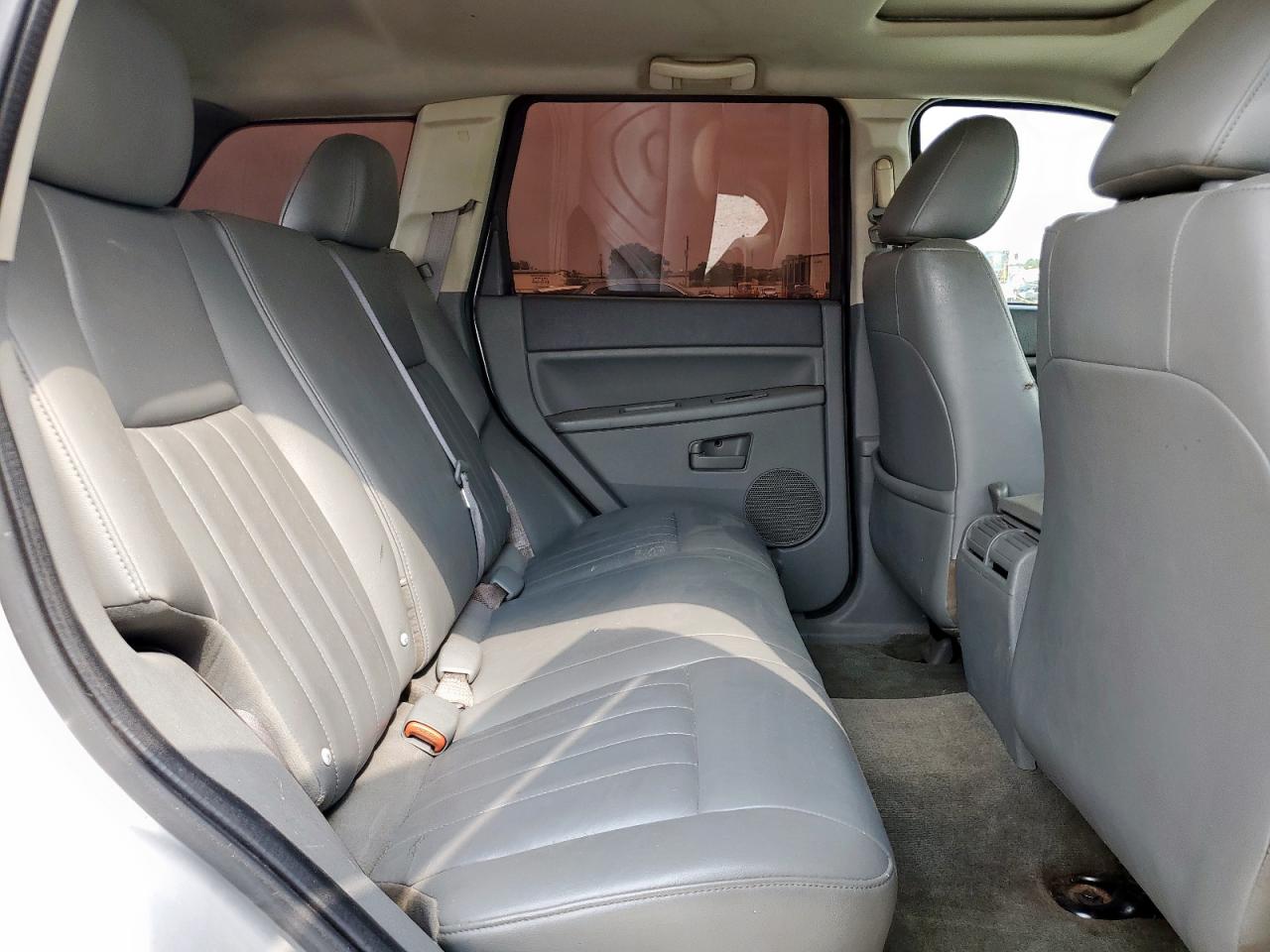 2006 Jeep Grand Cherokee Laredo VIN: 1J4HS48N86C210304 Lot: 70505905