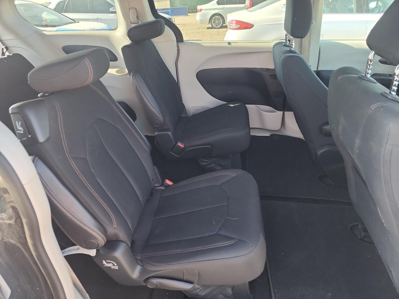 2018 Chrysler Pacifica Touring Plus VIN: 2C4RC1FG2JR123394 Lot: 68889635