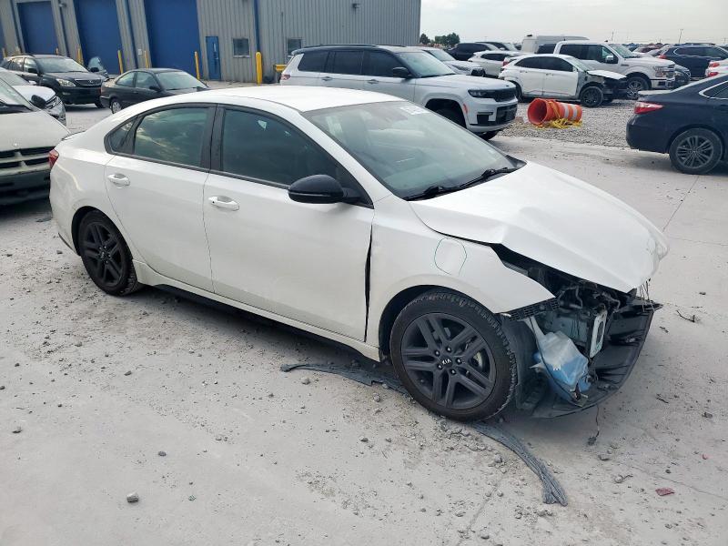  KIA FORTE 2021 Белы