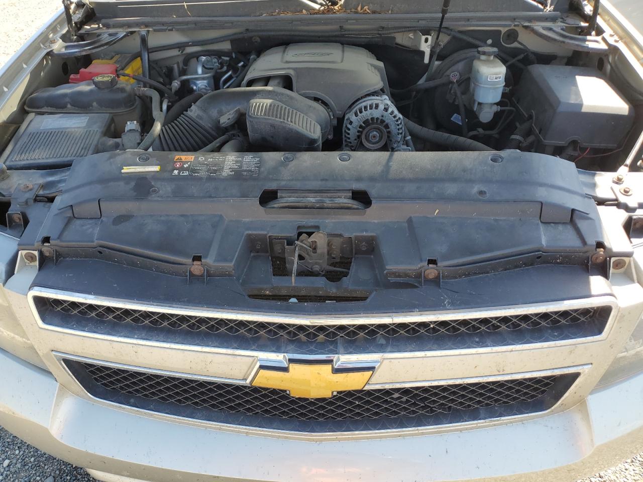 2013 Chevrolet Suburban K1500 Lt VIN: 1GNSKJE72DR356943 Lot: 69468635