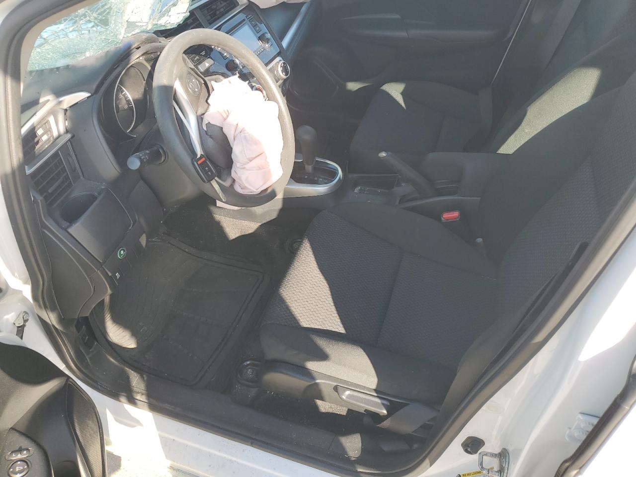 2018 Honda Fit Lx VIN: 3HGGK5H45JM727566 Lot: 70511255