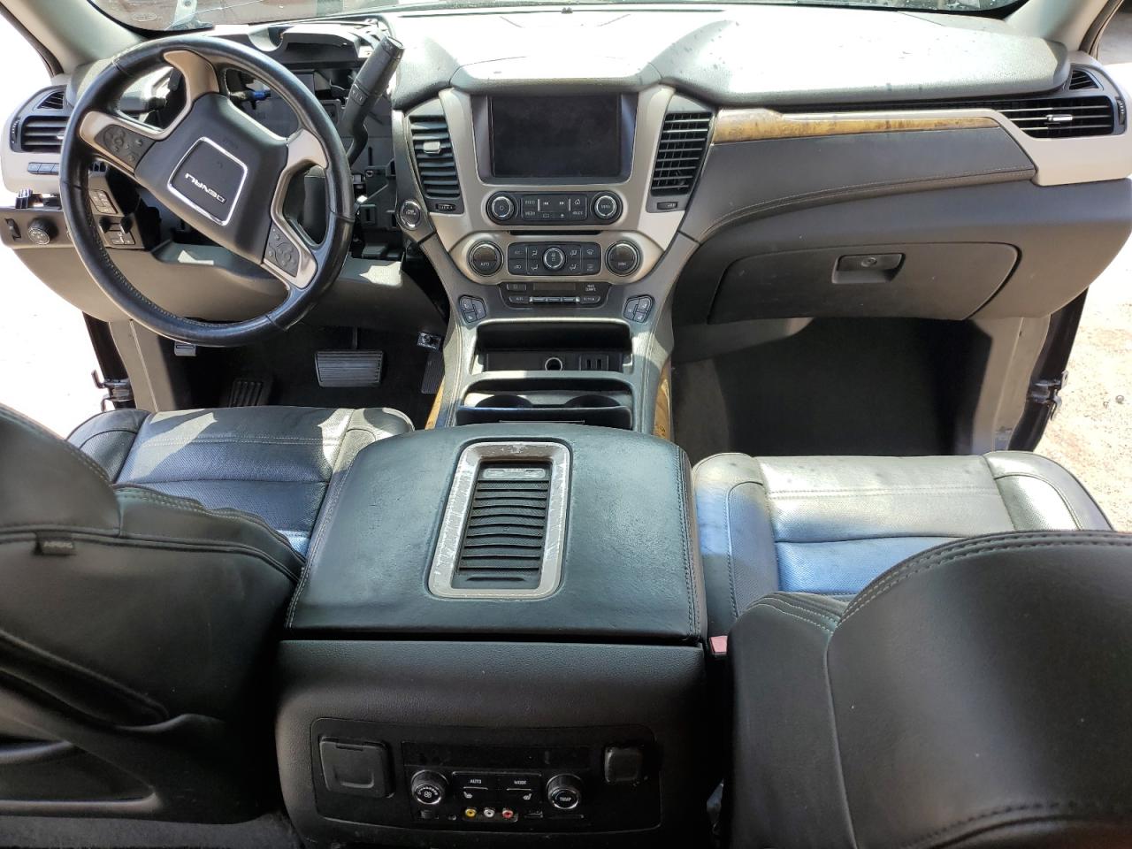 2016 GMC Yukon Denali VIN: 1GKS2CKJ4GR202912 Lot: 68841735