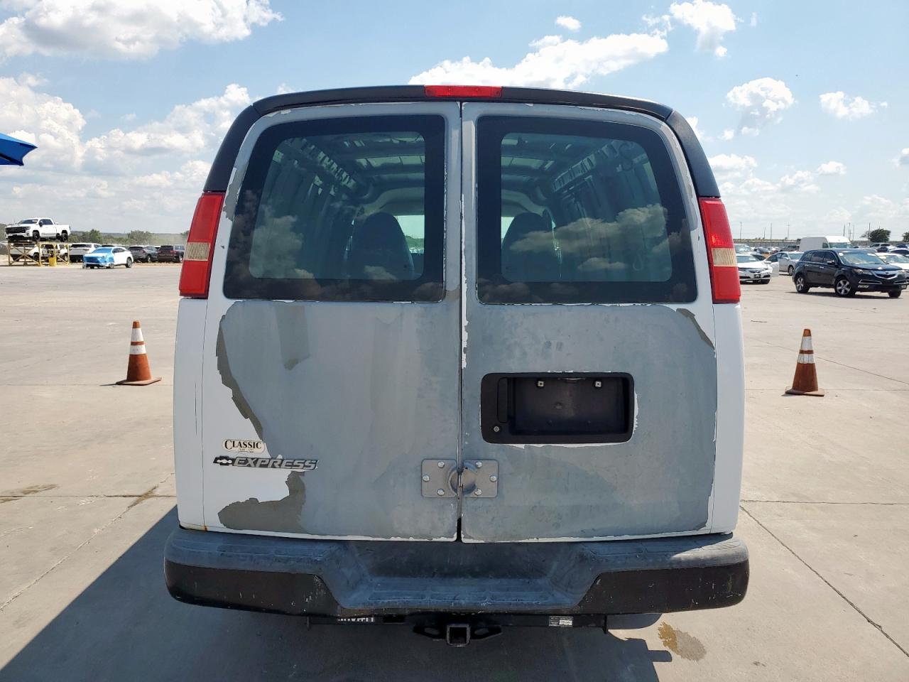 2010 Chevrolet Express G1500 VIN: 1GCUGADX5A1102156 Lot: 68382955