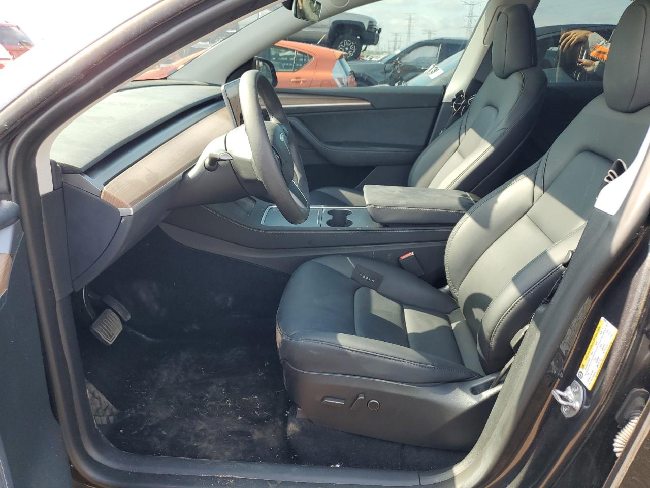 2024 Tesla Model Y VIN: 7SAYGAEEXRF016023 Lot: 68163375