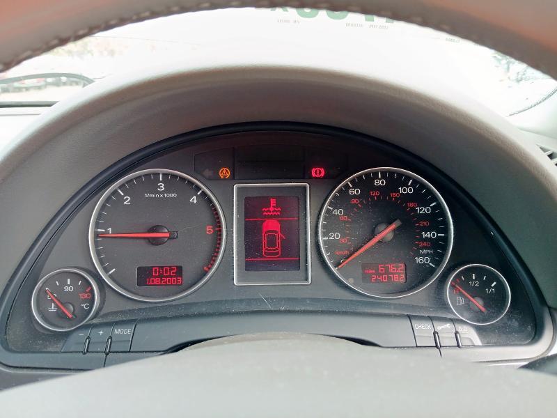 2004 AUDI A4 SE